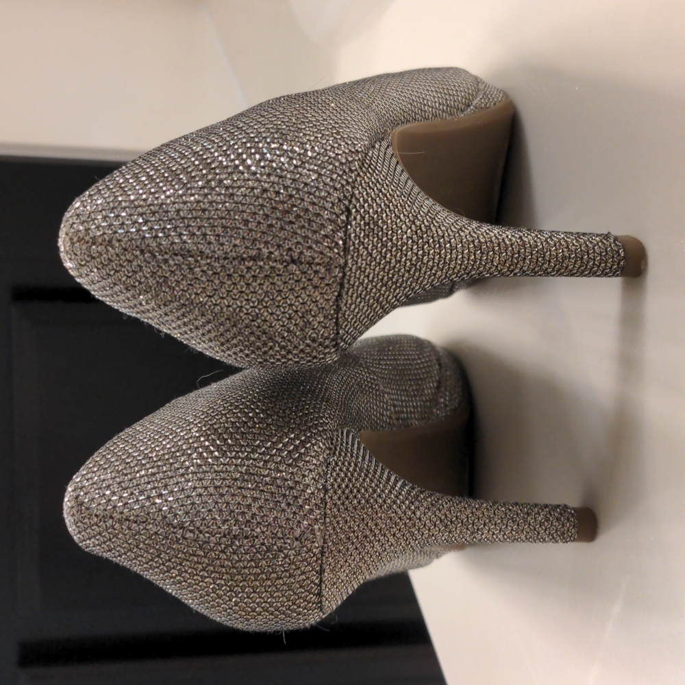 Bandolino pumps - Picture 2 of 5